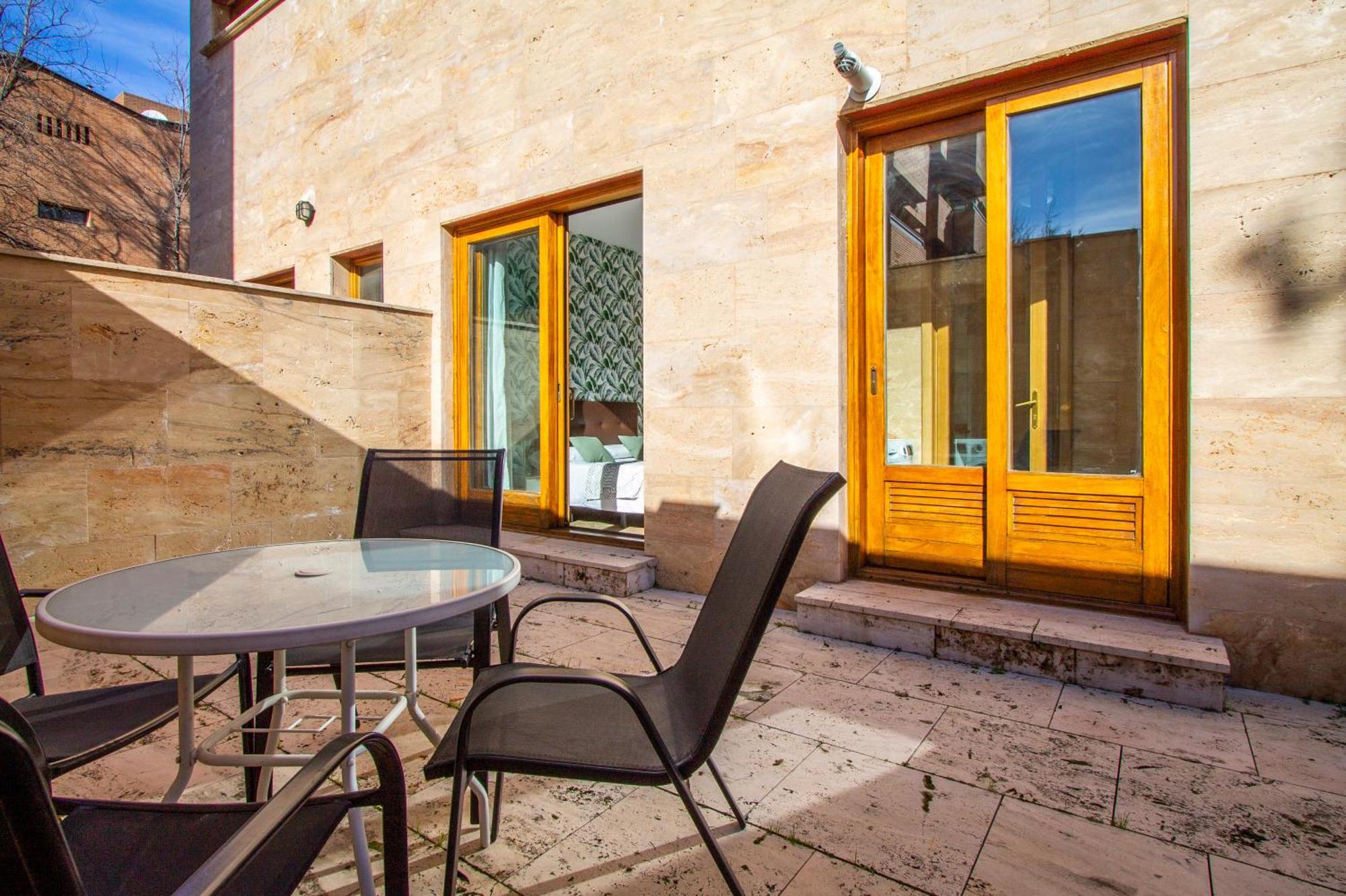 Apartamentos Villablino Arturo Soria Madrid Ngoại thất bức ảnh